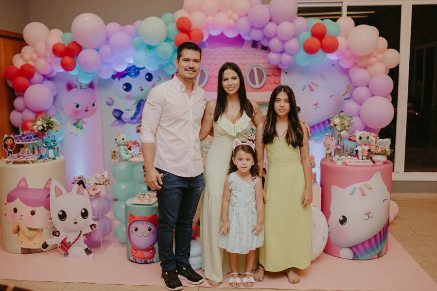 franciele duailibi fotografia; fotografia de festa infantil; festa infantil campo grande; campo grande; fotografia; decoração clean ; buffet infantil campo grande; fotografa de criança; fotos de aniversario; buffet infantil, 