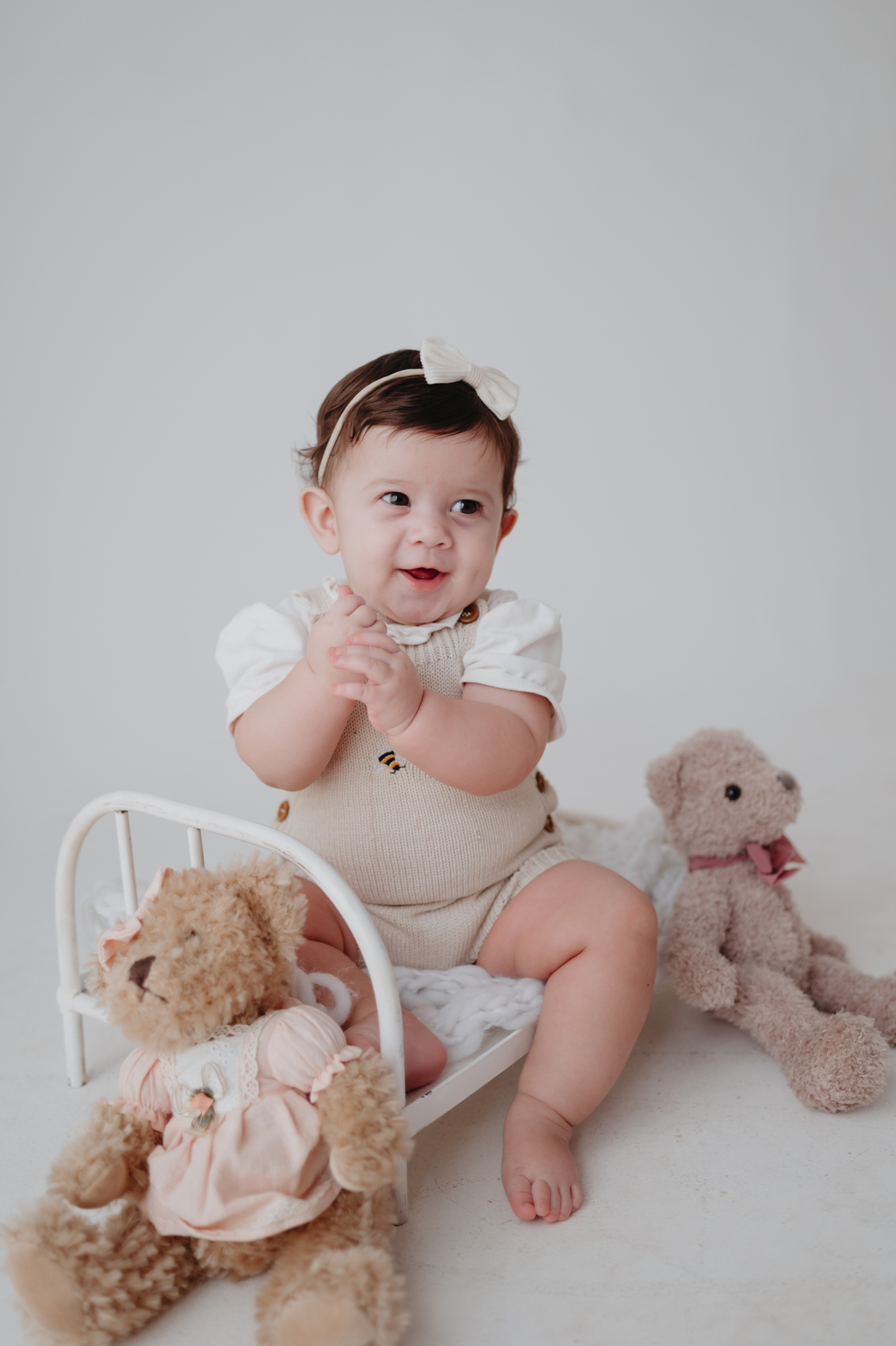 ensaio bebe menina 6 meses no estudio, estilo boho, ensaio pinterest; fotos em familia no estudio; estudio em campo grande; bebe menina; ensaio de criança; franciele duailibi fotografia; ensaio ursinhos