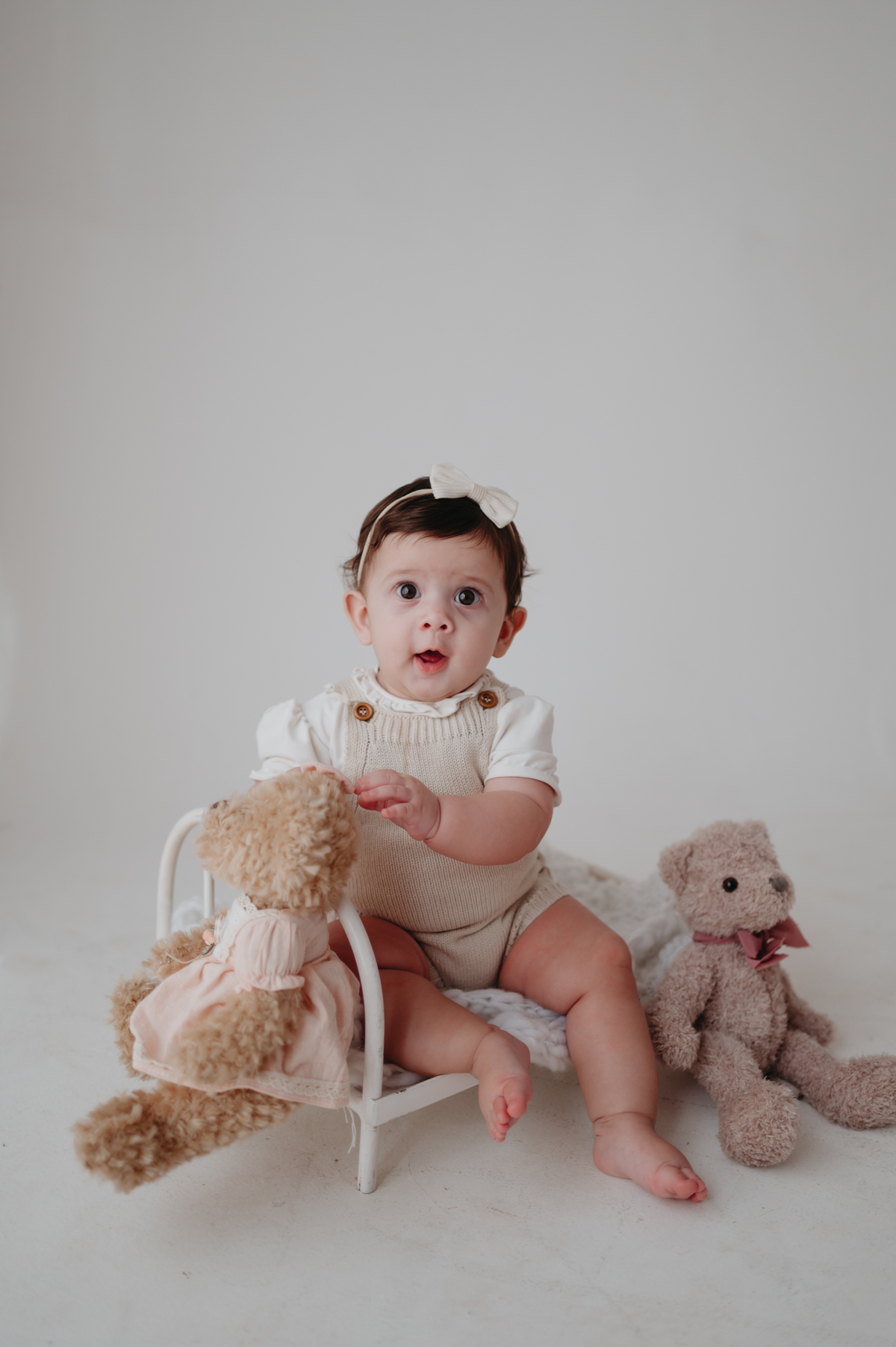 ensaio bebe menina 6 meses no estudio, estilo boho, ensaio pinterest; fotos em familia no estudio; estudio em campo grande; bebe menina; ensaio de criança; franciele duailibi fotografia; ensaio ursinhos