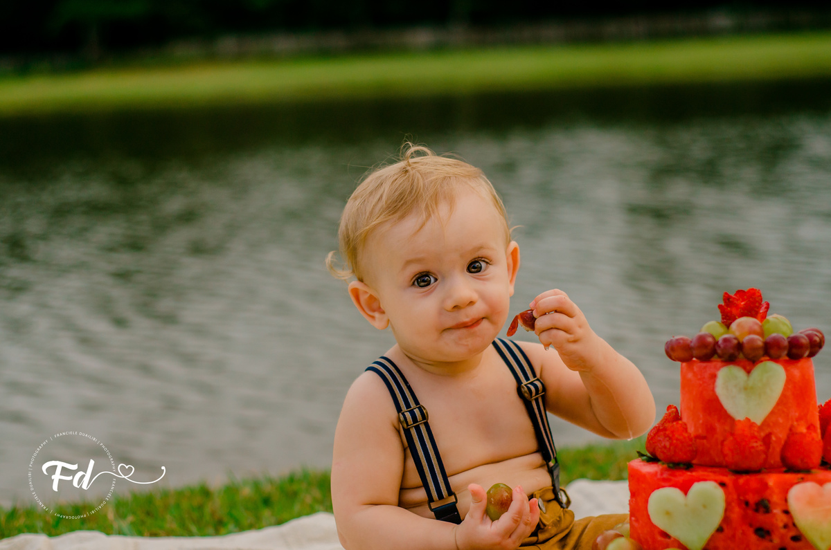 franciele duailibi photography; 
fotografia de familia cg; fotografia de familia ; ensaio de bebe ; smash the fruit ; smash the cake; smash the fruti campo grande; ensaio de bebe campo grande; ensaio externo 1 ano campo grande ; fotografo de criança;
