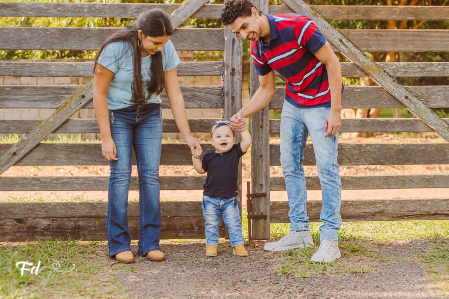 franciele duailibi photography; fotografa campo grande;  fotografia de familia ; ensaio de bebe ; smash the fruit ; smash the cake; smash the fruti campo grande; ensaio de bebe campo grande; ensaio externo 1 ano campo grande ; fotografo de criança; ensaio
