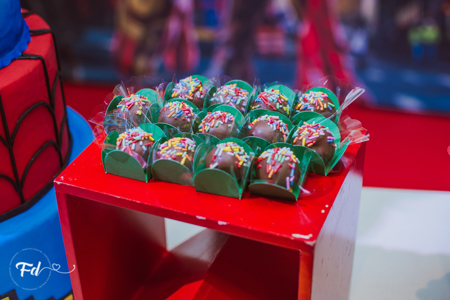 franciele duailibi photography; 
fotografia de festa infantil campo grande; fotografo em campo grande;
fotografo cg;
decoração de festa infantil ; decoração vingadores,festa infantil campo grande
fotos de aniversario infantil;
fotografo de festa cg, festa