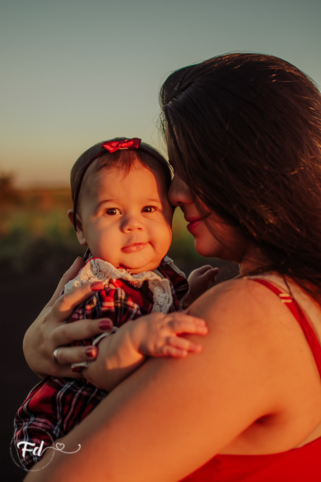 ensaio de acompanhamento de bebe; ensaio fotografico campo grande ; fotografo em campo grande; franciele duailibi photography; acompanhamento campo grande ; ensaio lifestyle campo grande;  fotografo de bebe campo grande ; franciele duailibi; mae e filha