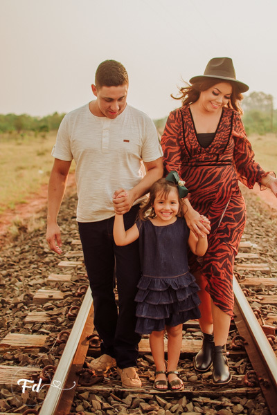 ensaio de acompanhamento de famlia; ensaio fotografico campo grande ; fotografo em campo grande; franciele duailibi photography; fotos de familia campo grande ; ensaio lifestyle campo grande;  fotografo de familia campo grande ; franciele duailibi; ensaio
