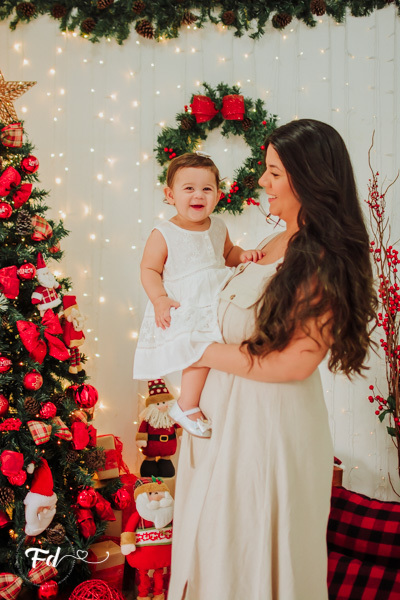 sessao de natal; ensaio de natal; sessão de natal campo grande ; mini sessao; fotos de natal; mini sessao natalina ; campo grande; fotografa em campo grande; sessao no estudio de natal ; franciele duailibi photography; cenario de natal; foto de bebe; 
