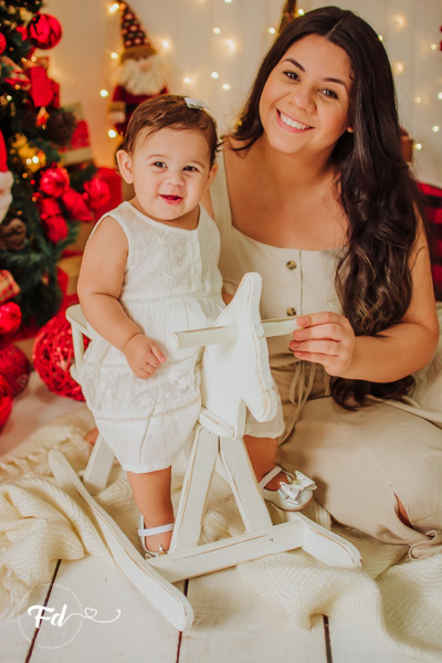 sessao de natal; ensaio de natal; sessão de natal campo grande ; mini sessao; fotos de natal; mini sessao natalina ; campo grande; fotografa em campo grande; sessao no estudio de natal ; franciele duailibi photography; cenario de natal; foto de bebe; 