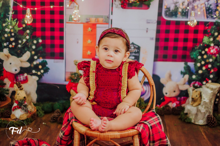 sessao de natal; ensaio de natal; sessão de natal campo grande ; mini sessao; fotos de natal; mini sessao natalina ; campo grande; fotografa em campo grande; sessao no estudio de natal ; franciele duailibi photography; cenario de natal; foto de bebe; 
