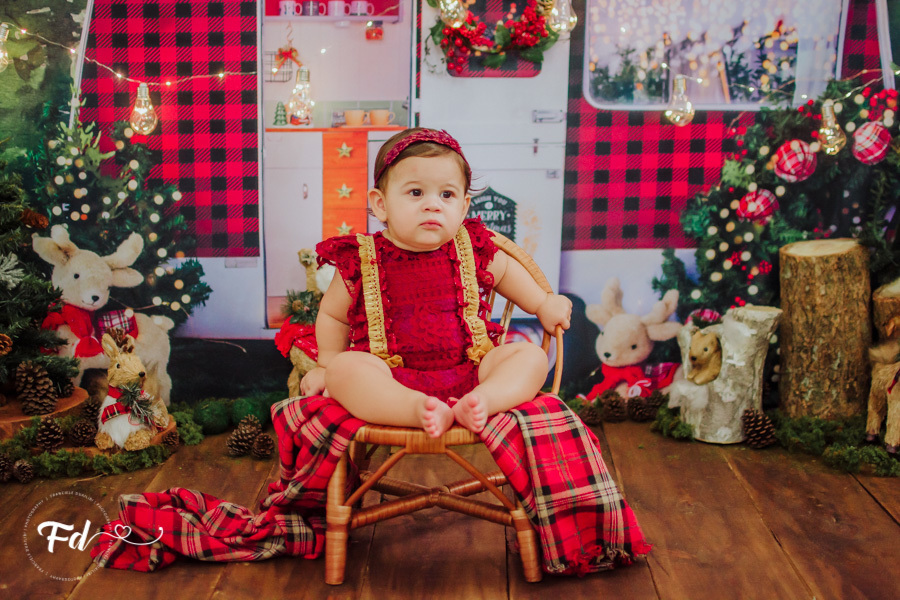 sessao de natal; ensaio de natal; sessão de natal campo grande ; mini sessao; fotos de natal; mini sessao natalina ; campo grande; fotografa em campo grande; sessao no estudio de natal ; franciele duailibi photography; cenario de natal; foto de bebe; 