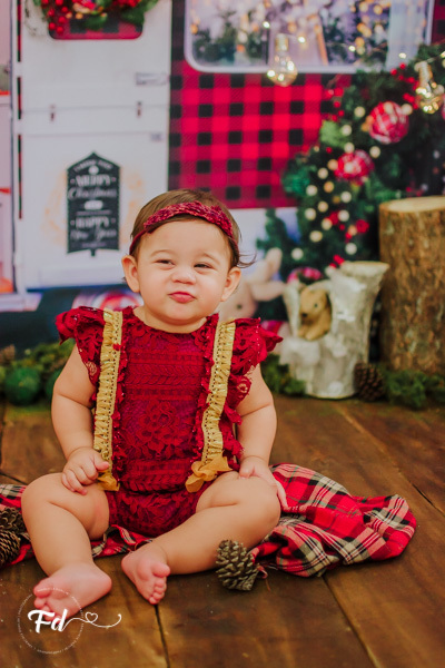 sessao de natal; ensaio de natal; sessão de natal campo grande ; mini sessao; fotos de natal; mini sessao natalina ; campo grande; fotografa em campo grande; sessao no estudio de natal ; franciele duailibi photography; cenario de natal; foto de bebe; 