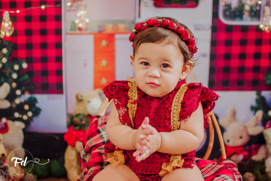 sessao de natal; ensaio de natal; sessão de natal campo grande ; mini sessao; fotos de natal; mini sessao natalina ; campo grande; fotografa em campo grande; sessao no estudio de natal ; franciele duailibi photography; cenario de natal; foto de bebe; 