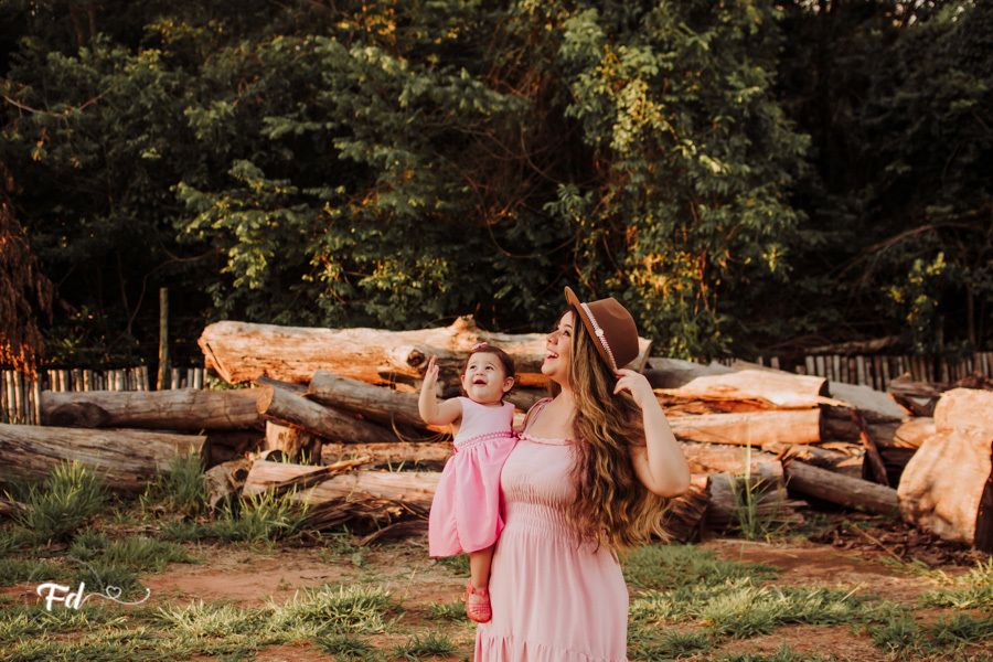 franciele duailibi photography; fotografa campo grande;  fotografia de familia ; ensaio de bebe ; ensaio de bebe campo grande; ensaio 1 ano campo grande ; fotografo de criança; ensaio externo campo grande; fotografo de bebe ; ensaio 1 aninho menina 