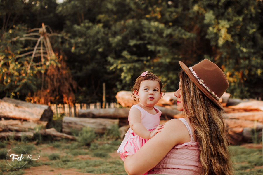 franciele duailibi photography; fotografa campo grande;  fotografia de familia ; ensaio de bebe ; ensaio de bebe campo grande; ensaio 1 ano campo grande ; fotografo de criança; ensaio externo campo grande; fotografo de bebe ; ensaio 1 aninho menina 