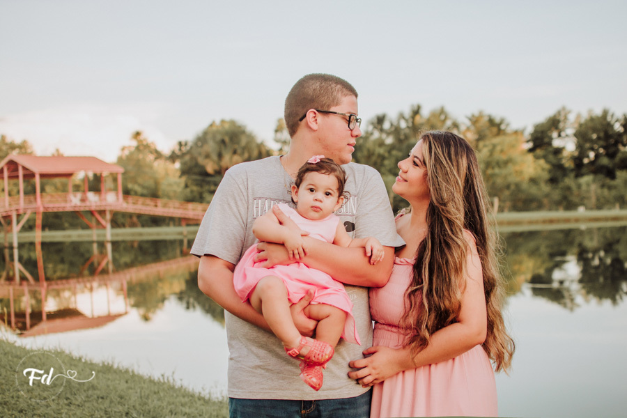 franciele duailibi photography; fotografa campo grande;  fotografia de familia ; ensaio de bebe ; ensaio de bebe campo grande; ensaio 1 ano campo grande ; fotografo de criança; ensaio externo campo grande; fotografo de bebe ; ensaio 1 aninho menina 