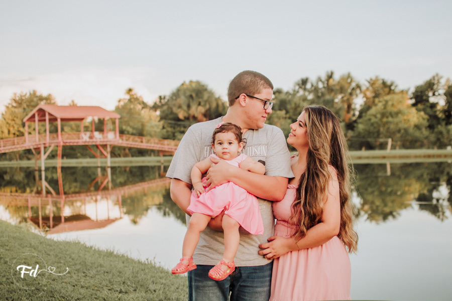 franciele duailibi photography; fotografa campo grande;  fotografia de familia ; ensaio de bebe ; ensaio de bebe campo grande; ensaio 1 ano campo grande ; fotografo de criança; ensaio externo campo grande; fotografo de bebe ; ensaio 1 aninho menina 