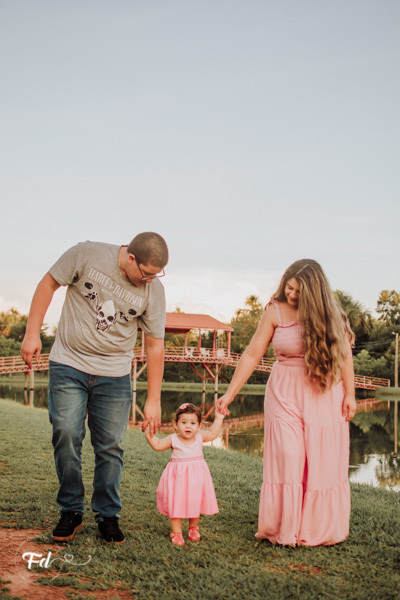 franciele duailibi photography; fotografa campo grande;  fotografia de familia ; ensaio de bebe ; ensaio de bebe campo grande; ensaio 1 ano campo grande ; fotografo de criança; ensaio externo campo grande; fotografo de bebe ; ensaio 1 aninho menina 