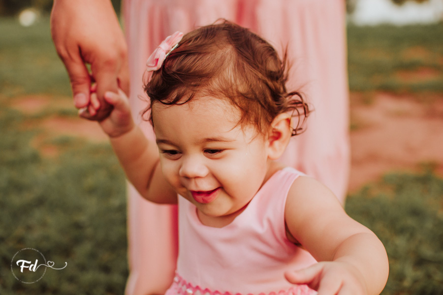 franciele duailibi photography; fotografa campo grande;  fotografia de familia ; ensaio de bebe ; ensaio de bebe campo grande; ensaio 1 ano campo grande ; fotografo de criança; ensaio externo campo grande; fotografo de bebe ; ensaio 1 aninho menina 