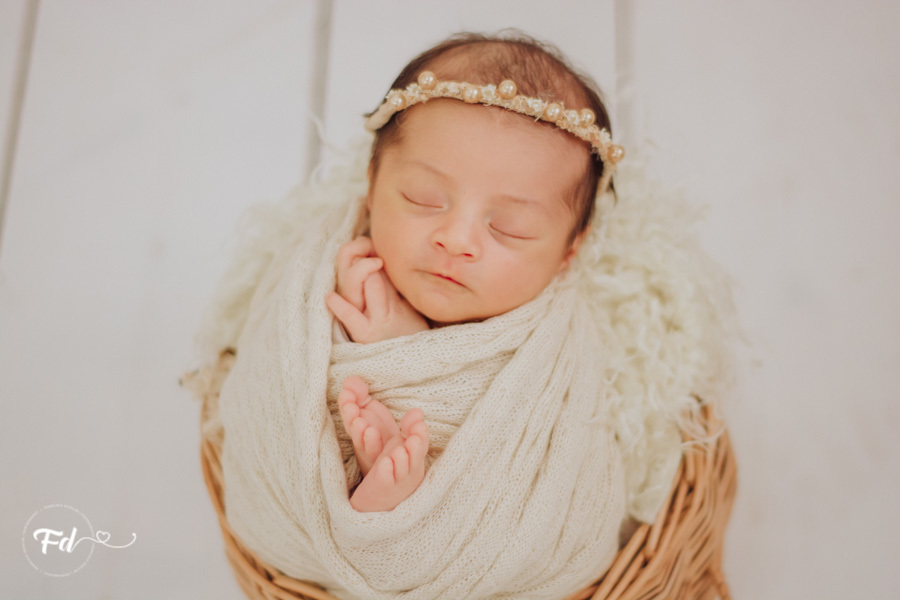  sessao newborn; newborn; campo grande; baby boy; fotos fran duailibi; mae de menina; pai de menina; newborn girl; mudo rosa; ensaio newborn; fotos de recem nascido campo grande; fotografo em campo grande; fotos de bebe; bebe com mamae; bebe com familia