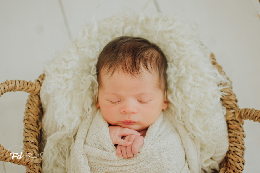  sessao newborn; newborn; campo grande; baby boy; fotos fran duailibi; mae de menina; pai de menina; newborn girl; mudo rosa; ensaio newborn; fotos de recem nascido campo grande; fotografo em campo grande; fotos de bebe; bebe arco iris; picadinhas de amor