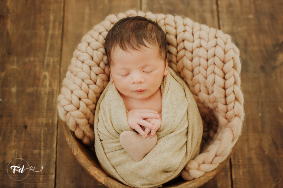  sessao newborn; newborn; campo grande; baby boy; fotos fran duailibi; mae de menina; pai de menina; newborn girl; mudo rosa; ensaio newborn; fotos de recem nascido campo grande; fotografo em campo grande; fotos de bebe; bebe arco iris; picadinhas de amor