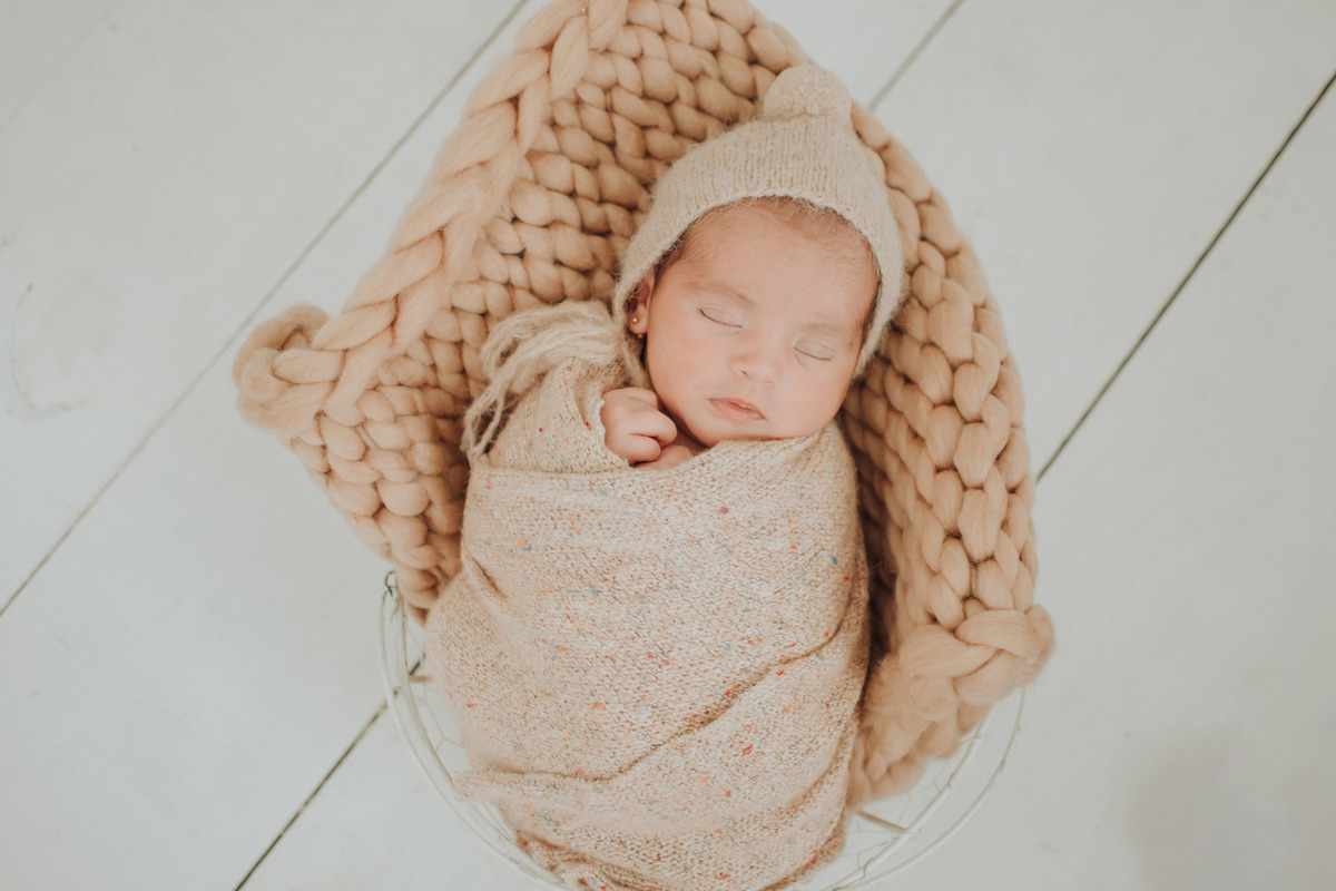  sessao newborn; newborn; campo grande; baby girl; fotos fran duailibi; mae de menina; pai de menina; newborn girl; mudo rosa; ensaio newborn; fotos de recem nascido campo grande; fotografo em campo grande; fotos de bebe; bebe, fotos de bebe