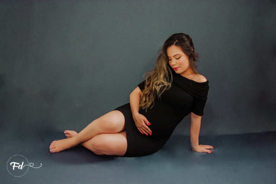 ensaio de gestante; fotos de gravida em estudio; estudio de fotos em campo grande; fotos fran duailibi; fotografa campo grande; fotografo de gestante; ensaio com chapeu; ensaio criativo gestante; fotos de gravida; maternidade; ensaio sozinha de gestante; 