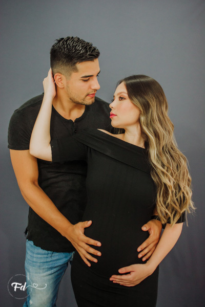 ensaio de gestante; fotos de gravida em estudio; estudio de fotos em campo grande; fotos fran duailibi; fotografa campo grande; fotografo de gestante; ensaio com chapeu; ensaio criativo gestante; fotos de gravida; maternidade; ensaio sozinha de gestante; 