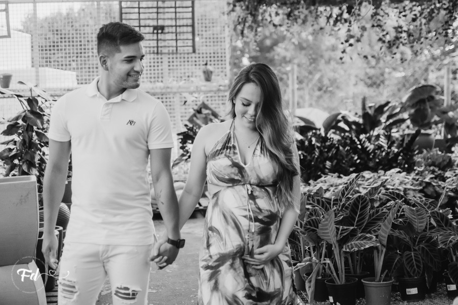 ensaio de gestante; fotos de gravida em externo; estudio de fotos em campo grande; fotos fran duailibi; fotografa campo grande; fotografo de gestante; ensaio na floricultura gravida; ensaio criativo gestante; fotos de gravida; maternidade;