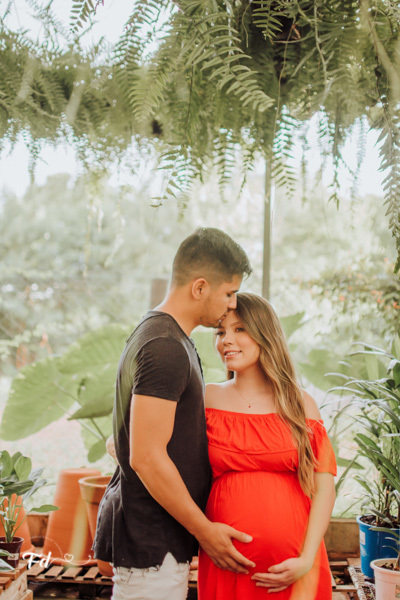 ensaio de gestante; fotos de gravida em externo; estudio de fotos em campo grande; fotos fran duailibi; fotografa campo grande; fotografo de gestante; ensaio na floricultura gravida; ensaio criativo gestante; fotos de gravida; maternidade;