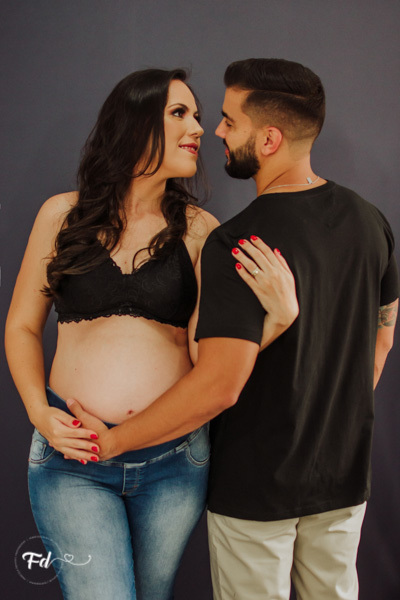 fotos de gestante; gravida no estudio; fotos de gravida no estudio; ensaio de gestante campo grande; campogrande; sessão de gestante no estudio; fotos criativas de gravida; fotografa campo grande; fotos criativas de gestante; gravidas campo grande; ensaio