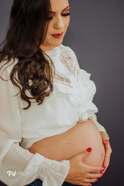 fotos de gestante; gravida no estudio; fotos de gravida no estudio; ensaio de gestante campo grande; campogrande; sessão de gestante no estudio; fotos criativas de gravida; fotografa campo grande; fotos criativas de gestante; gravidas campo grande; ensaio