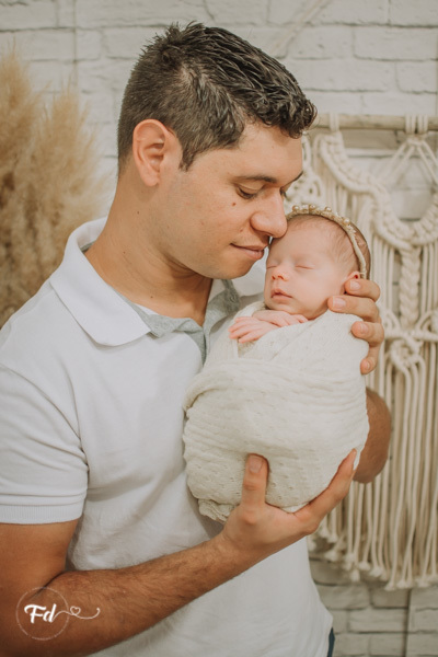  sessao newborn; newborn; campo grande; baby boy; fotos fran duailibi; mae de menina; pai de menina; newborn girl; mudo rosa; ensaio newborn; fotos de recem nascido campo grande; fotografo em campo grande; fotos de bebe; bebe com mamae; bebe com familia