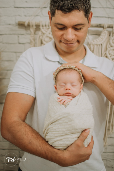  sessao newborn; newborn; campo grande; baby boy; fotos fran duailibi; mae de menina; pai de menina; newborn girl; mudo rosa; ensaio newborn; fotos de recem nascido campo grande; fotografo em campo grande; fotos de bebe; bebe com mamae; bebe com familia