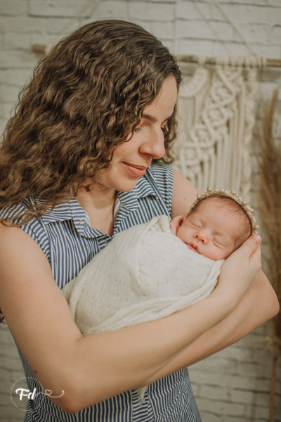  sessao newborn; newborn; campo grande; baby boy; fotos fran duailibi; mae de menina; pai de menina; newborn girl; mudo rosa; ensaio newborn; fotos de recem nascido campo grande; fotografo em campo grande; fotos de bebe; bebe com mamae; bebe com familia