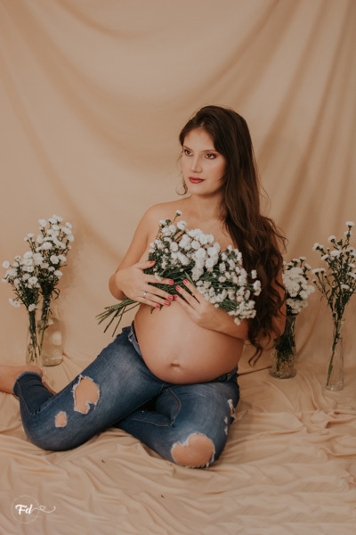 ensaio de gestante; fotos de gravida estudio flores; esestudio de fotos em campo grande; fotos fran duailibi; fotografa campo grande; fotografo de gestante; ensaio gravida; ensaio criativo gestante; fotos de gravida; gestante nu