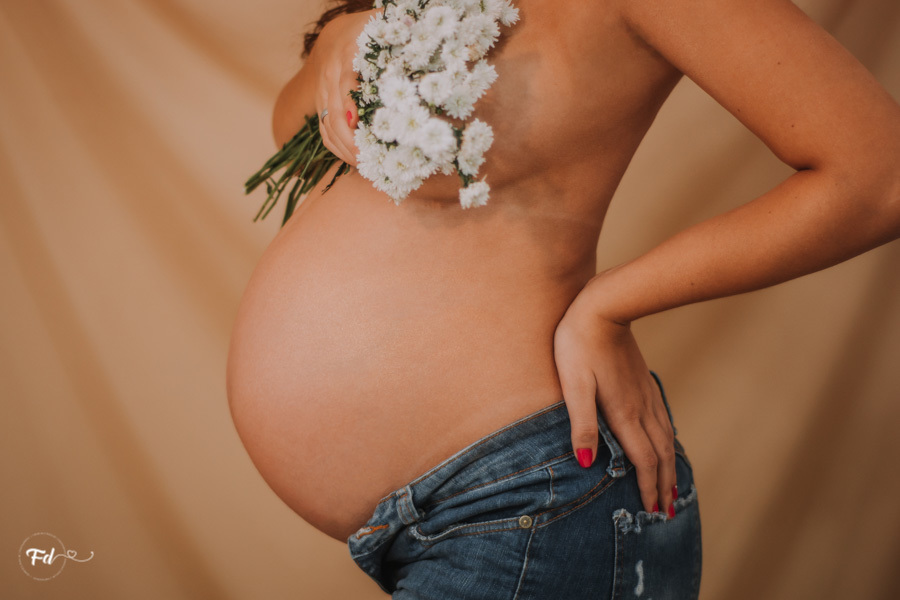 ensaio de gestante; fotos de gravida estudio flores; esestudio de fotos em campo grande; fotos fran duailibi; fotografa campo grande; fotografo de gestante; ensaio gravida; ensaio criativo gestante; fotos de gravida; gestante nu
