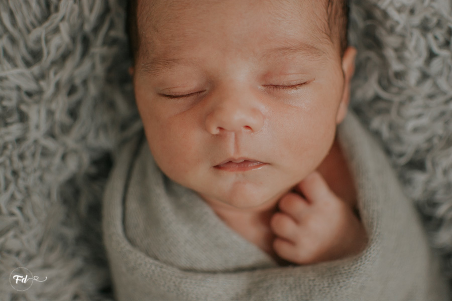  sessao newborn; newborn; campo grande; baby boy; fotos fran duailibi; mae de menina; pai de menina; newborn girl; mudo rosa; ensaio newborn; fotos de recem nascido campo grande; fotografo em campo grande; fotos de bebe; bebe com mamae; bebe com familia