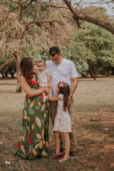  fotografa campo grande;  fotografia de familia ; ensaio de bebe ; ensaio de bebe campo grande; ensaio 1 ano campo grande ; fotografo de criança; ensaio externo campo grande; fotografo de bebe ; ensaio 1 aninho menina; fotos jardim encantado
