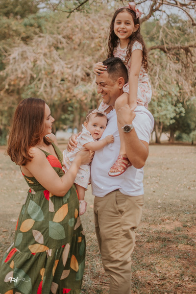  fotografa campo grande;  fotografia de familia ; ensaio de bebe ; ensaio de bebe campo grande; ensaio 1 ano campo grande ; fotografo de criança; ensaio externo campo grande; fotografo de bebe ; ensaio 1 aninho menina; fotos jardim encantado