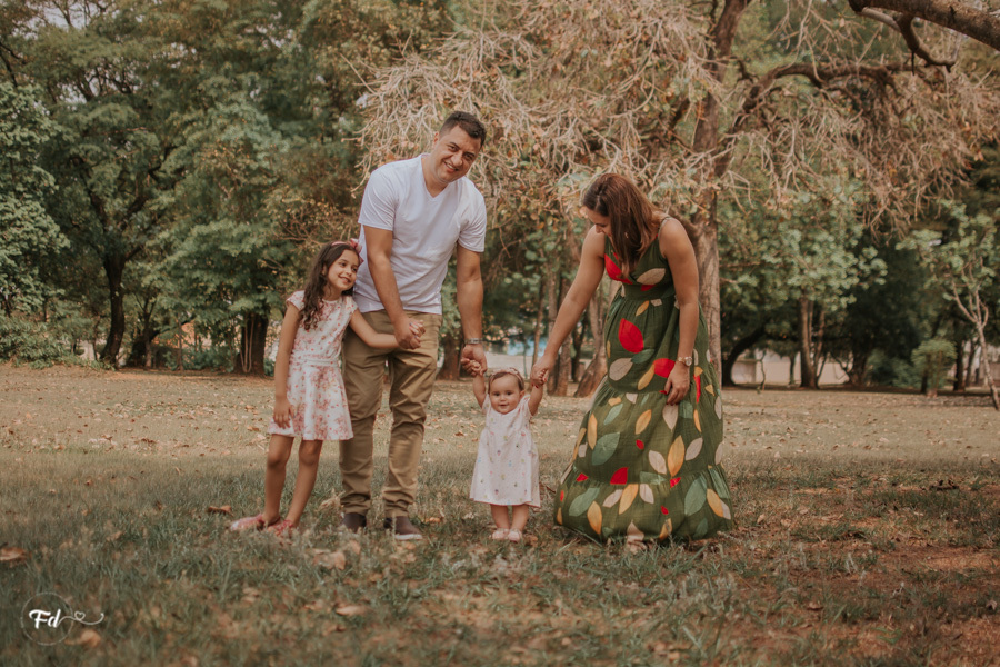  fotografa campo grande;  fotografia de familia ; ensaio de bebe ; ensaio de bebe campo grande; ensaio 1 ano campo grande ; fotografo de criança; ensaio externo campo grande; fotografo de bebe ; ensaio 1 aninho menina; fotos jardim encantado