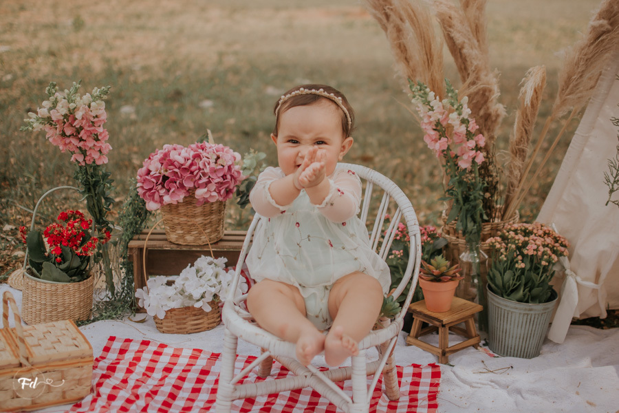  fotografa campo grande;  fotografia de familia ; ensaio de bebe ; ensaio de bebe campo grande; ensaio 1 ano campo grande ; fotografo de criança; ensaio externo campo grande; fotografo de bebe ; ensaio 1 aninho menina; fotos jardim encantado