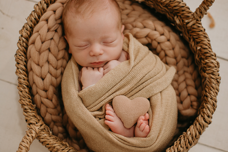  sessao newborn; newborn; campo grande; baby boy; fotos fran duailibi; mae de menina; pai de menina; newborn girl; mudo rosa; ensaio newborn; fotos de recem nascido campo grande; fotografo em campo grande; fotos de bebe; bebe com mamae; bebe com familia