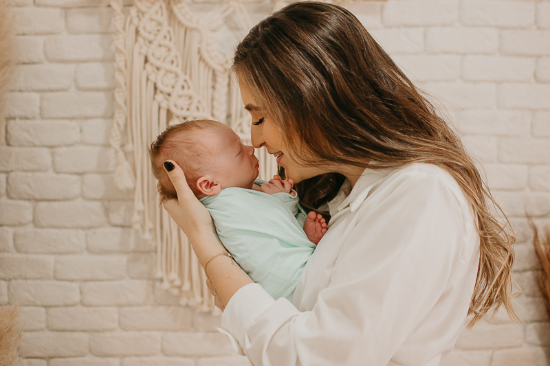  sessao newborn; newborn; campo grande; baby boy; fotos fran duailibi; mae de menina; pai de menina; newborn girl; mudo rosa; ensaio newborn; fotos de recem nascido campo grande; fotografo em campo grande; fotos de bebe; bebe com mamae; bebe com familia