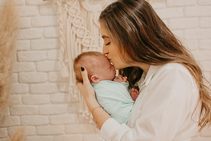  sessao newborn; newborn; campo grande; baby boy; fotos fran duailibi; mae de menina; pai de menina; newborn girl; mudo rosa; ensaio newborn; fotos de recem nascido campo grande; fotografo em campo grande; fotos de bebe; bebe com mamae; bebe com familia