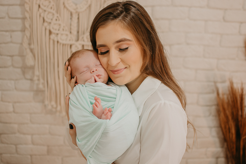  sessao newborn; newborn; campo grande; baby boy; fotos fran duailibi; mae de menina; pai de menina; newborn girl; mudo rosa; ensaio newborn; fotos de recem nascido campo grande; fotografo em campo grande; fotos de bebe; bebe com mamae; bebe com familia