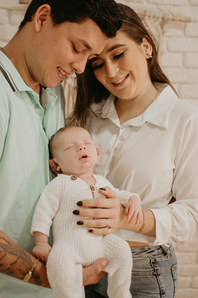  sessao newborn; newborn; campo grande; baby boy; fotos fran duailibi; mae de menina; pai de menina; newborn girl; mudo rosa; ensaio newborn; fotos de recem nascido campo grande; fotografo em campo grande; fotos de bebe; bebe com mamae; bebe com familia