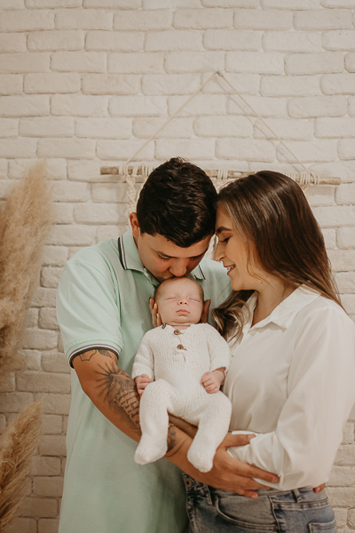  sessao newborn; newborn; campo grande; baby boy; fotos fran duailibi; mae de menina; pai de menina; newborn girl; mudo rosa; ensaio newborn; fotos de recem nascido campo grande; fotografo em campo grande; fotos de bebe; bebe com mamae; bebe com familia