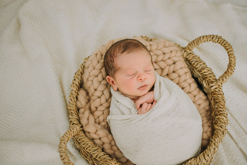  sessao newborn; newborn; campo grande; baby boy; fotos fran duailibi; mae de menina; pai de menina; newborn girl; mudo rosa; ensaio newborn; fotos de recem nascido campo grande; fotografo em campo grande; fotos de bebe; bebe com mamae; bebe com familia