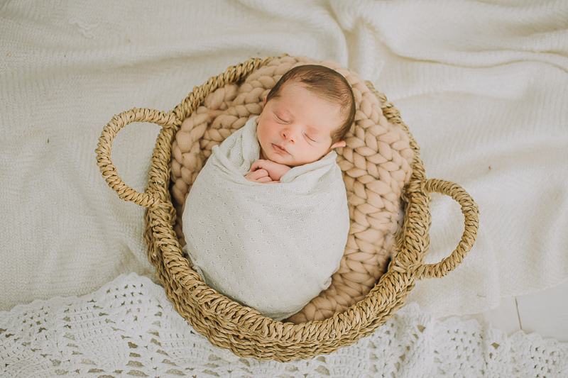  sessao newborn; newborn; campo grande; baby boy; fotos fran duailibi; mae de menina; pai de menina; newborn girl; mudo rosa; ensaio newborn; fotos de recem nascido campo grande; fotografo em campo grande; fotos de bebe; bebe com mamae; bebe com familia