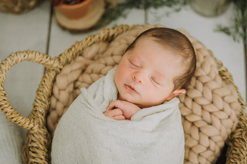  sessao newborn; newborn; campo grande; baby boy; fotos fran duailibi; mae de menina; pai de menina; newborn girl; mudo rosa; ensaio newborn; fotos de recem nascido campo grande; fotografo em campo grande; fotos de bebe; bebe com mamae; bebe com familia