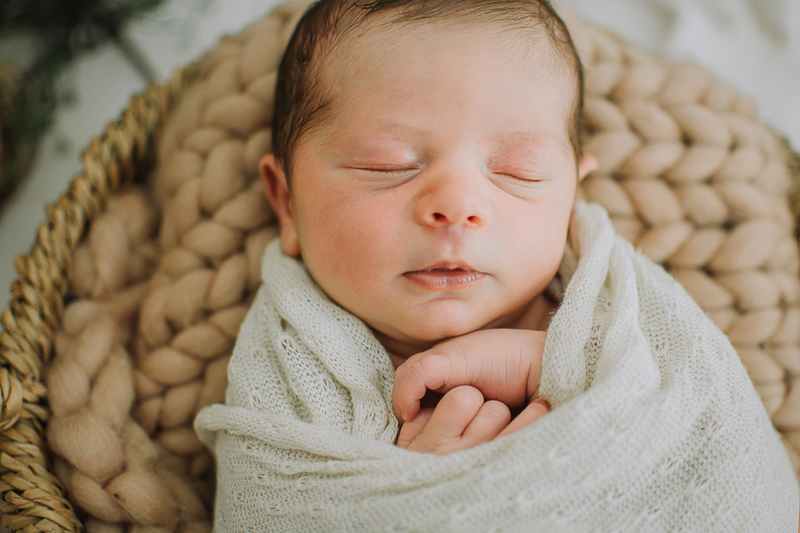  sessao newborn; newborn; campo grande; baby boy; fotos fran duailibi; mae de menina; pai de menina; newborn girl; mudo rosa; ensaio newborn; fotos de recem nascido campo grande; fotografo em campo grande; fotos de bebe; bebe com mamae; bebe com familia